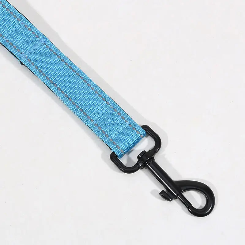 Dog Leash Short Dogs Leash Dog Chain Comfortable Handle Leashes For Large Medium Dogs Walking One Step Pet Chain