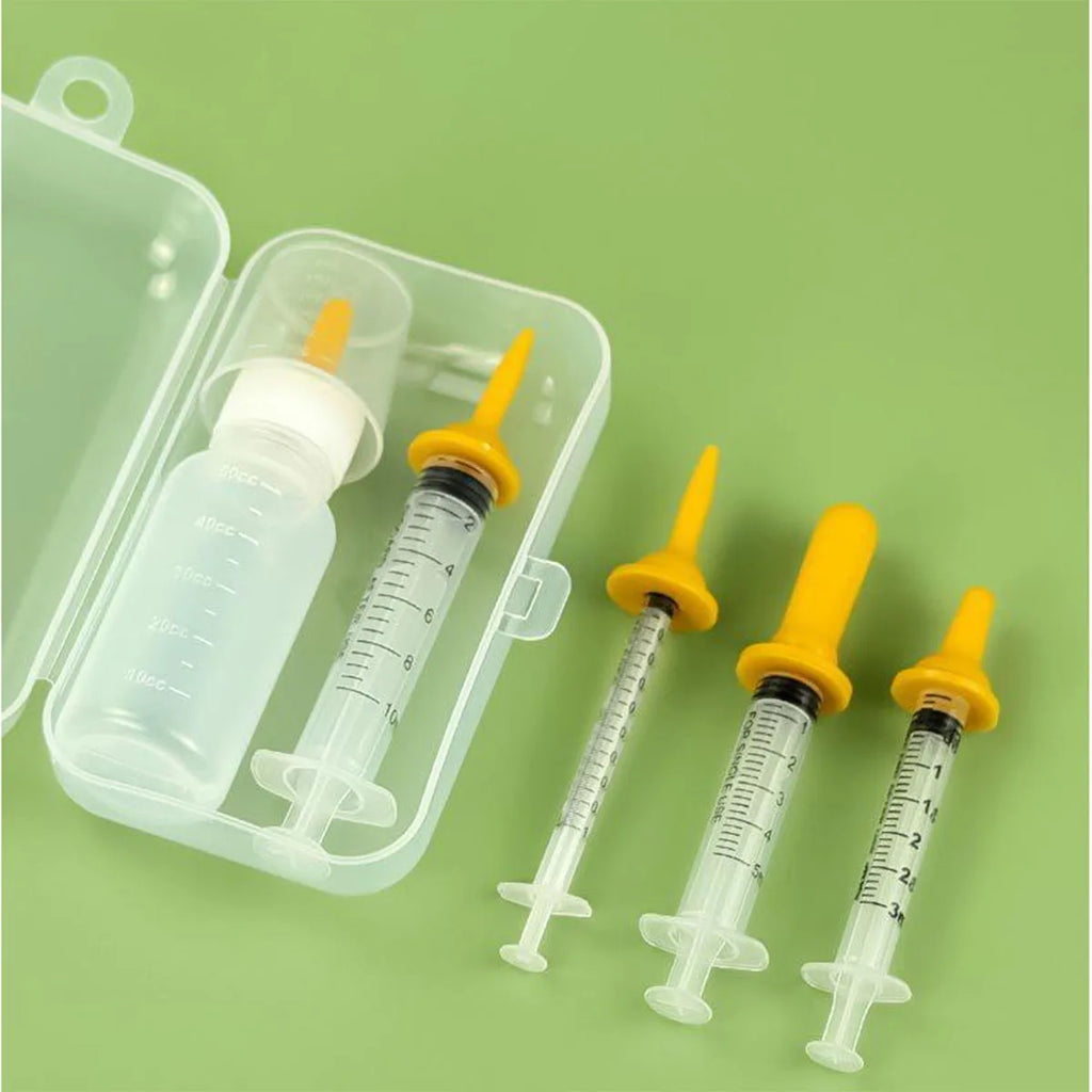 1 Set  pet feeding bottles, small pet feeders, dog and cat feeders, juvenile pet feeders, bottle and syringe type feeders